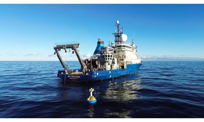 Researchers aboard WHOI’s R/V Neil Armstrong deploy ocean observing systems used to collect real-world environmental data in support of operational decision-making, modeling, and long-term ocean monitoring. © WHOI