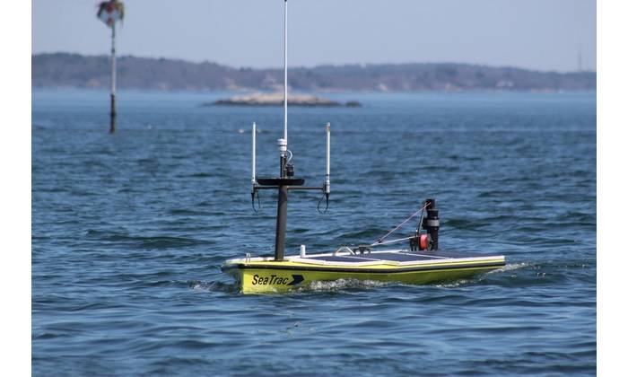 SeaTrac’s winch routinely supports profiling waters +200 meters deep, even in energetic seas where wave motion would otherwise complicate deployment. Credit: SeaTrac Systems