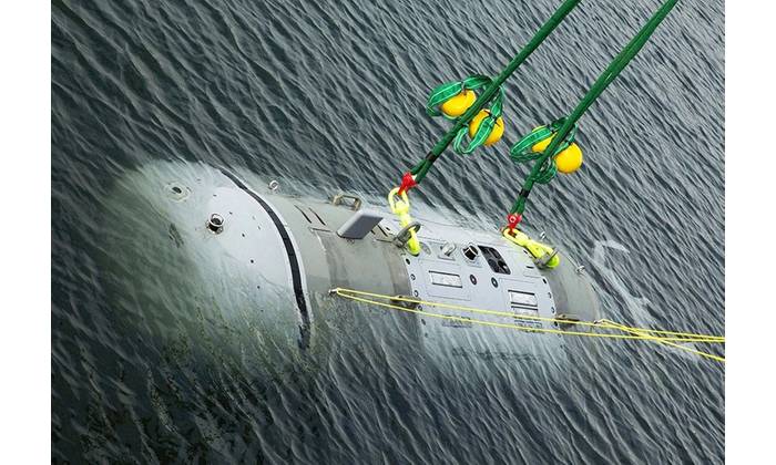 Snakehead is a modular, reconfigurable, multi-mission underwater vehicle deployed from submarine large ocean interfaces, with a government-owned architecture, mission autonomy and vehicle software.
Photo by Richard Allen, Naval Undersea Warfare Center Division Newport