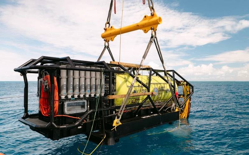 https://images.marinetechnologynews.com/images/maritime/w800/deeps-vanguard-171875.jpg