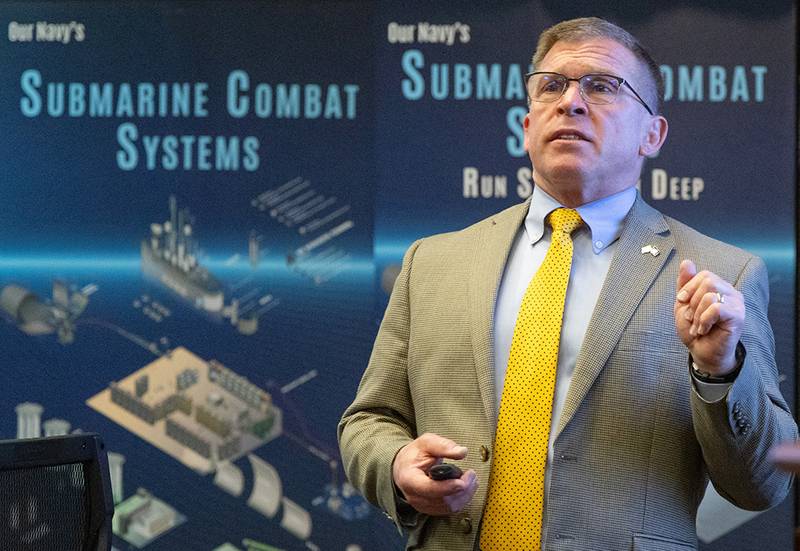 https://images.marinetechnologynews.com/images/maritime/w800/naval-undersea-160641.jpg