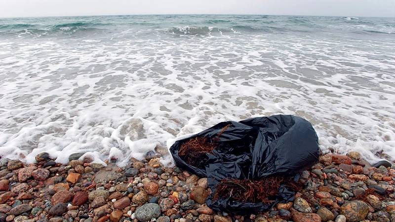 https://images.marinetechnologynews.com/images/maritime/w800/plastic-waste-162653.jpg
