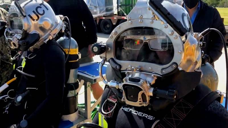 US Navy Divers Get Augmented Vision Display