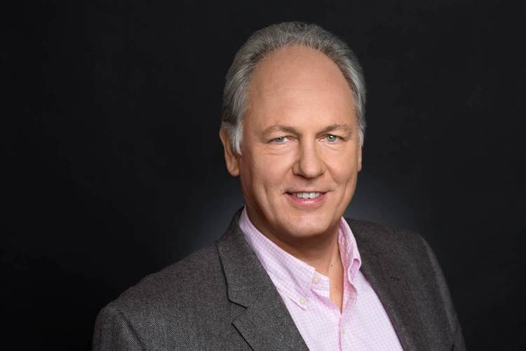 Jans Aasman is a Ph.D. psychologist, expert in Cognitive Science and CEO of Franz Inc., an early innovator in Artificial Intelligence and provider of AllegroGraph, the leading Semantic Graph Database.