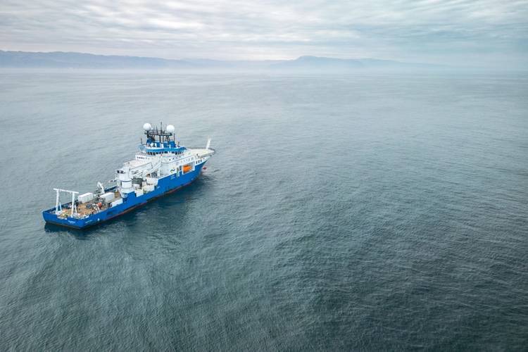An aerial view of Research Vessel Falkor (too) as science teams and crew prepare for the deployment of the in-situ 'Cocktail' incubator (Chamber Oxygen Collector Kit Tracer Analyser Insitu Logger).
Credit: Alex Ingle / Schmidt Ocean Institute