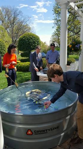AMNO & CO demonstrates their ROV at the White House Science Fair (Photo: MATE)