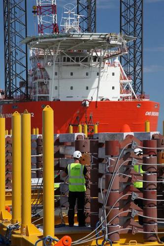 Anodes being assembled (Photo: 3sun)