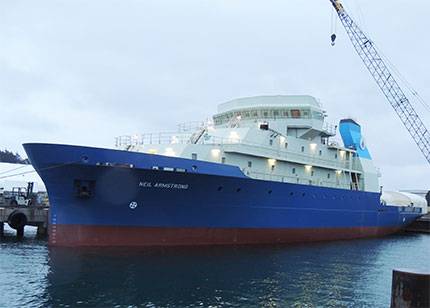 R/V Neil Armstrong (Photo: WHOI)