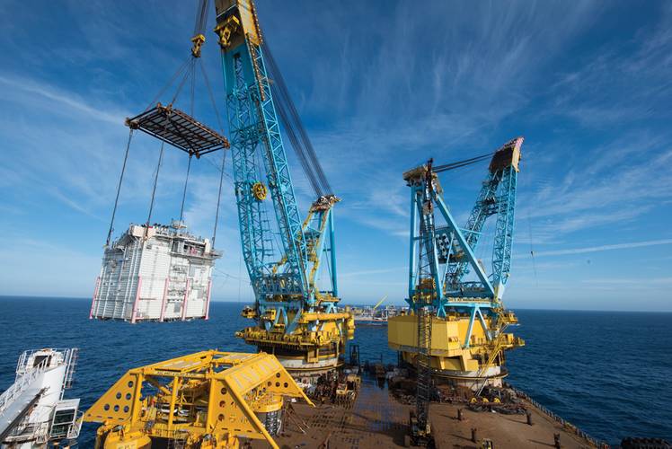 CAPEX returns:  “By 2016 oilfield  investments will  begin a four-year spike”  photo: Oyvind Hagen, Statoil
