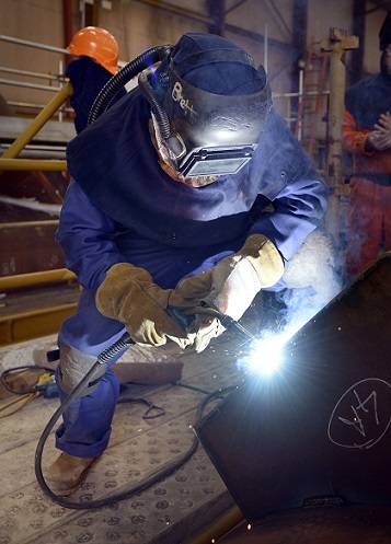 The ceremonial first cut of steel for the construction of the jackets on the Cygnus gas field project was celebrated today by operator GDF SUEZ E&P UK and partners Centrica Energy and Bayerngas at Burntisland Fabrication’s (BiFab) Methil yard in Fife, Scotland.