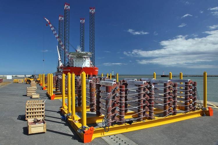 Completed anode construction frames at Outer Harbor East Port, Great Yarmouth (Photo: 3sun)