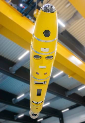 The AUV DeepLeng in the Maritime Exploration Hall at the DFKI in Bremen. Copyright: DFKI, Annemarie Popp