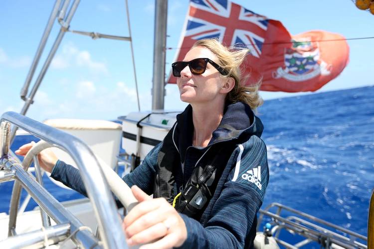 Emily Penn at the helm. © Eleanor Church Larkrise Pictures