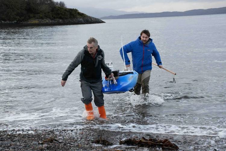 Experts from the Scottish Association for Marine Science (SAMS) in Oban will lead courses on environmental monitoring using robotics to upskill researchers, engineers, planners and land managers. © SAMS