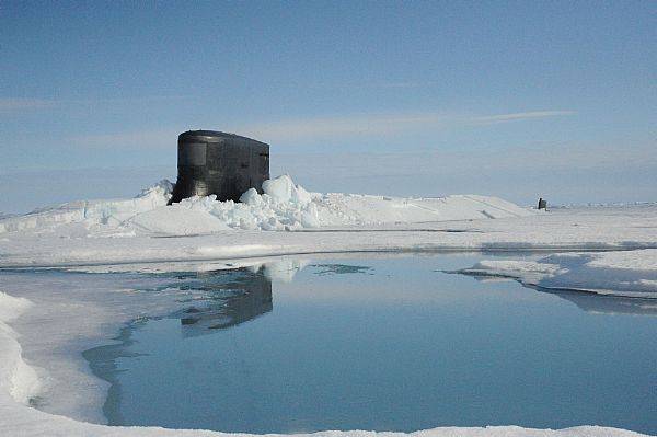 The fast attack submarine USS Seawolf surfaces through Arctic ice at the North Pole. (U.S. Navy photo)