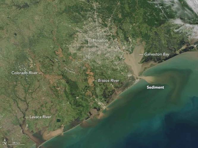 Following days of heavy rain from Hurricane Harvey in August 2017, rivers and bays around the Houston metropolitan area and the Texas coast were full of flood water, which brought muddy, sediment-laden waters inland into the Gulf of Mexico. (Photo: NASA Earth Observatory)