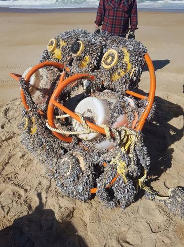 The frame and instruments as they were when they washed up. Photo: NOC