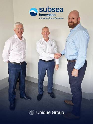 From left to right Alasdair MacDonald, CEO of Tekmar Group, Martin Charles, COO of Unique Group, shake hands with Dave Thompson, Managing Director of Subsea Innovation, after the acquisition. Image courtesy Unique Group