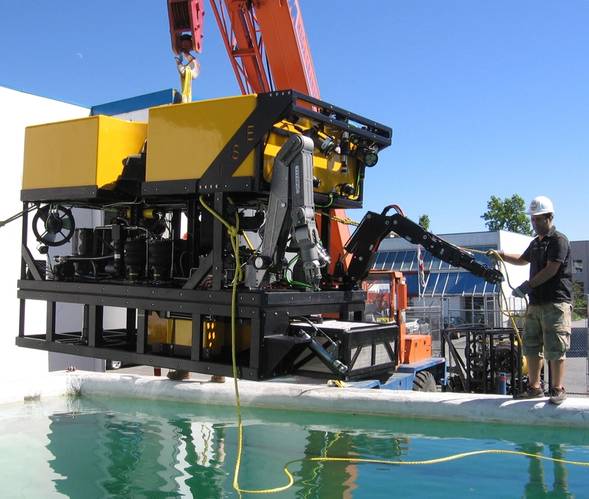 Fukada ROV pool trials