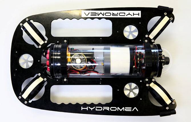 Hydromea Debuts Wireless Compact Underwater Drone Providing Live HD Video. Image: Hydromea