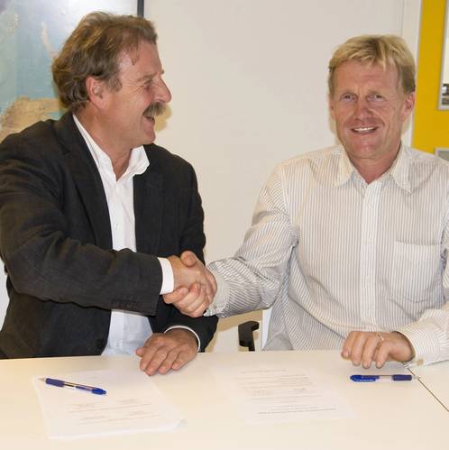 L-R: Jürgen Mienert, Director, CAGE and Arild Brevik, Konsberg Maritime.