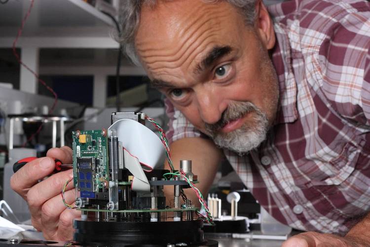 Martin Arundell with the sensor Martin Arundell with the sensor