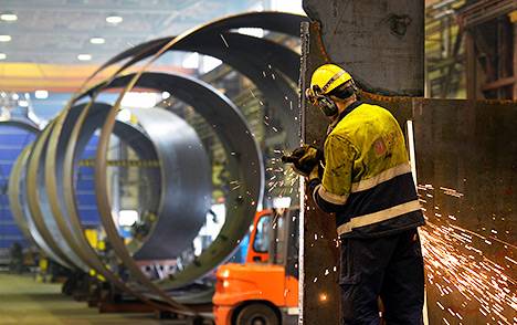 Momek is building 35 suction anchors for Subsea 7 for the Aasta Hansteen project. Picture from the preparations. (Photo: Harald Pettersen)