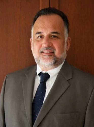 Bob Munoz is an undersea cable consultant who has over 30 years of experience in submarine cable route surveys and marine installation.
