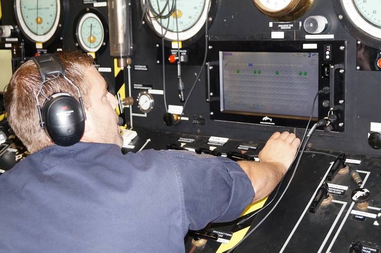 NASDive DCU on board HMS Belos