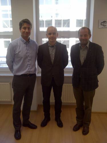  Tore Osvold, Area Sales Manager UNAV, KONGSBERG (left). Bartlomiej Pomierski, Project Manager, Remontowa Shipbuilding (middle), Lars Magnus Torp, Area Sales Manager AUV, KONGSBERG (right).