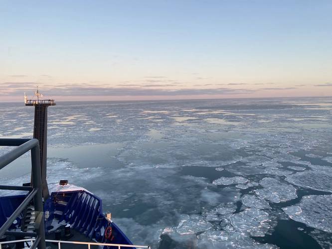 Photo credit: Seth Danielson, chief scientist