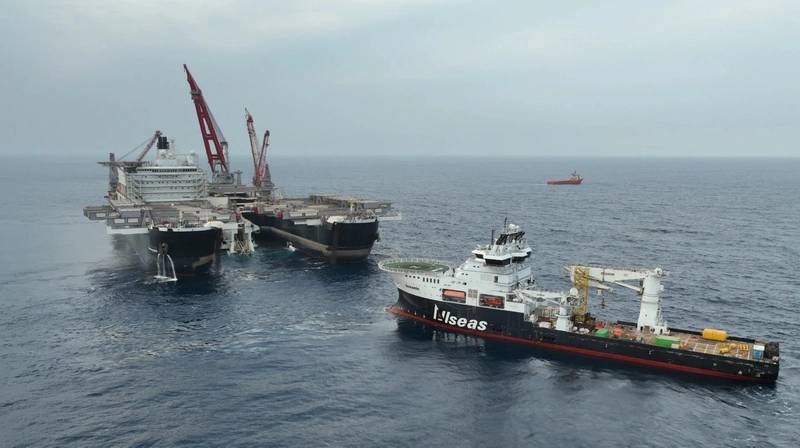 Pipelaying ops for BP's GTA project (Credit: Allseas)