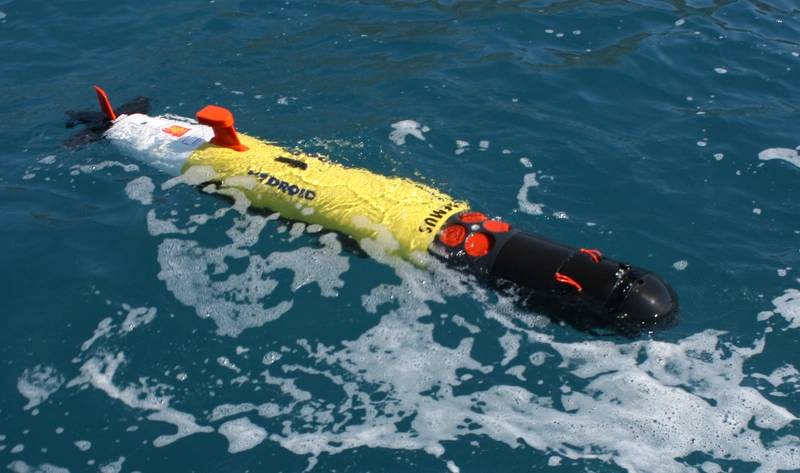 A REMUS vehicle shows the traditional four element DVL array (Photo Courtesy Hydroid)