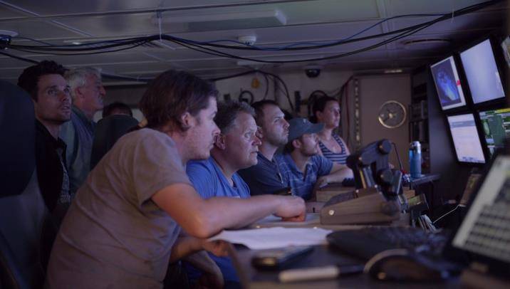 The science team watch with anticipation as ROV ROPOS collects high resolution 3D imager of the vent site (Credit: SOI/ Bjoern Kurtenbach)