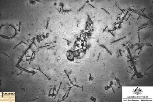 Ship-related debris on the sea floor (Source: ATSB, photo by Fugro)