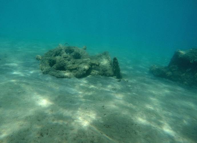 A ship’s wheel from a surveyed historic shipwreck off Methoni (Photo: Greek Ministry of Culture and Sports)