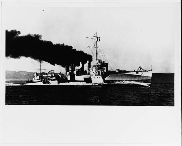 USS Ward running speed trials off the California coast in September 1918 (Photo courtesy U.S. Naval History and Heritage Command)